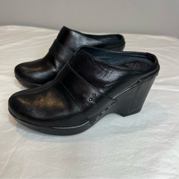 Dansko Francine black leather wedge mules size 38 - Picture 1 of 7